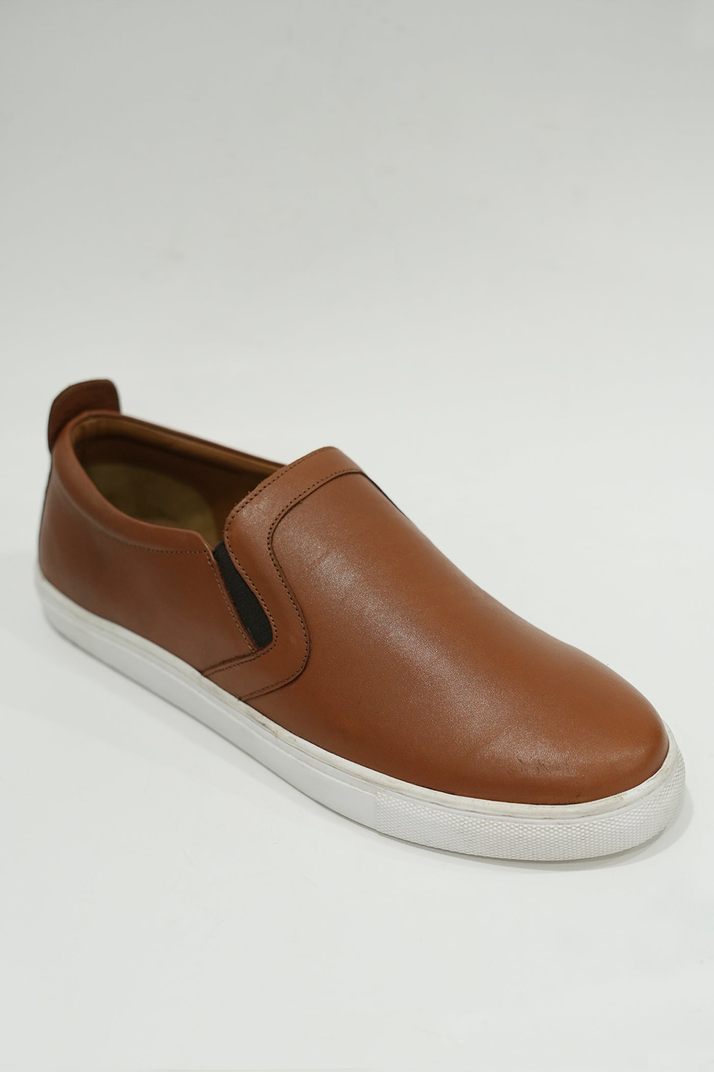 TAN SLIP-ON SNEAKER