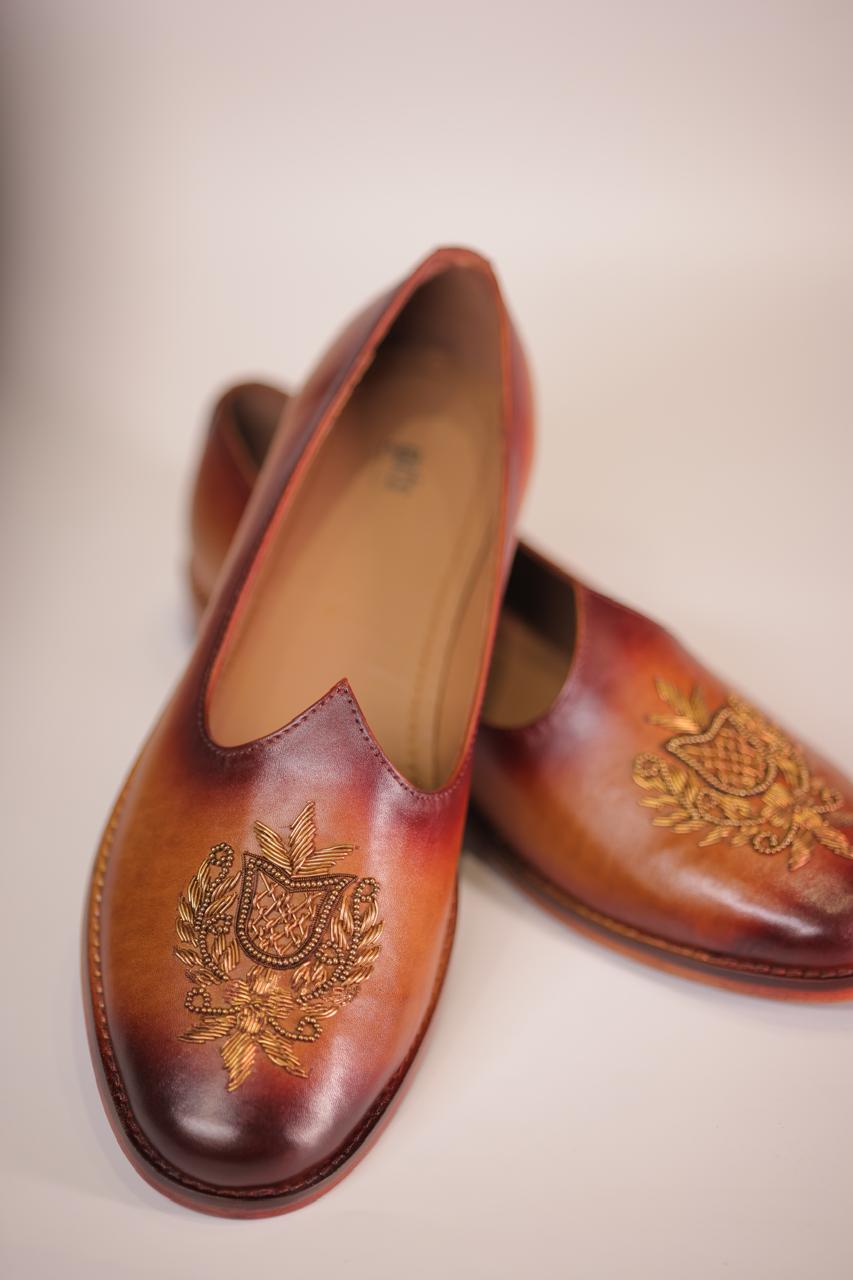 HAND-EMBROIDERED TAN LEATHER JALSA