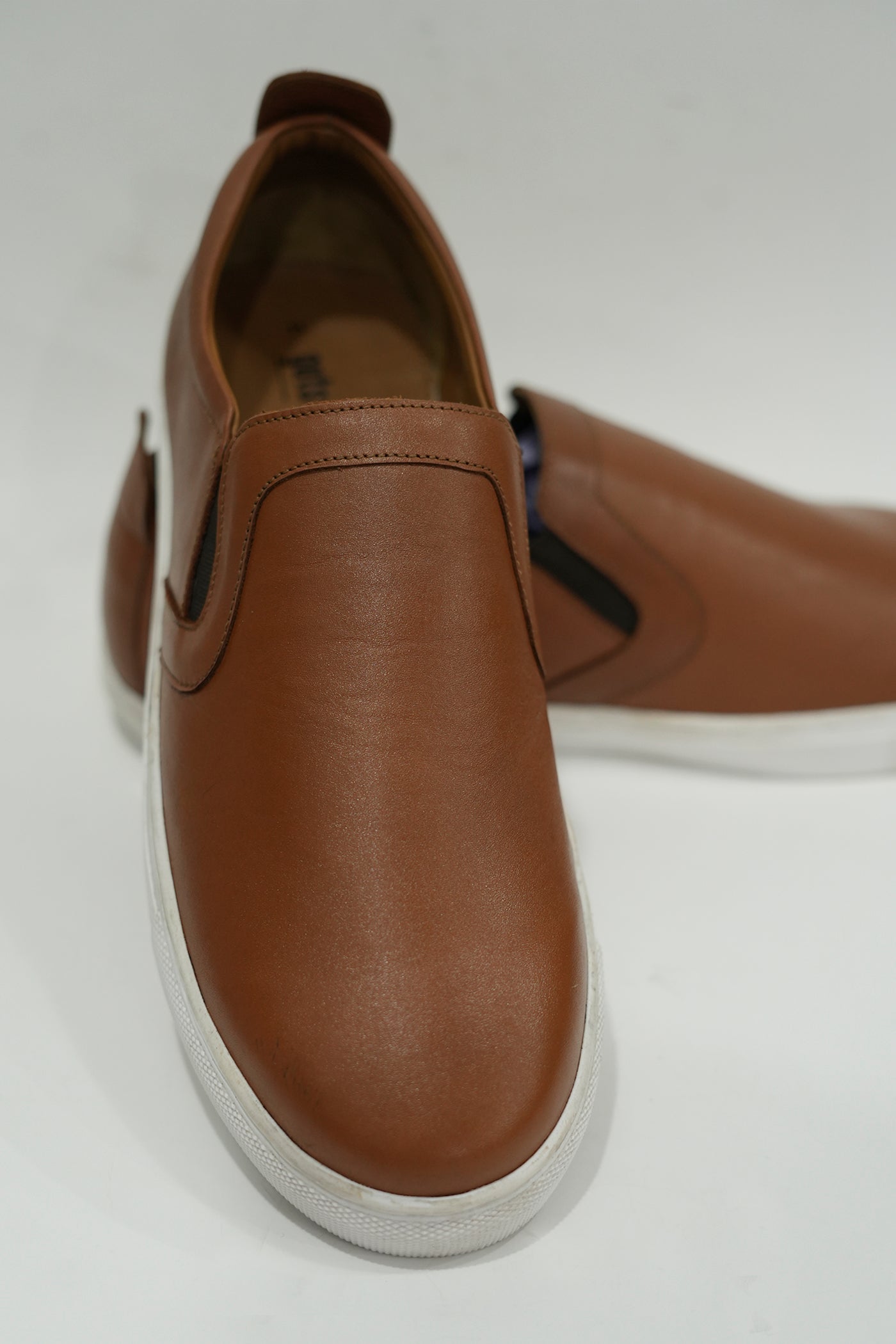 TAN SLIP-ON SNEAKER