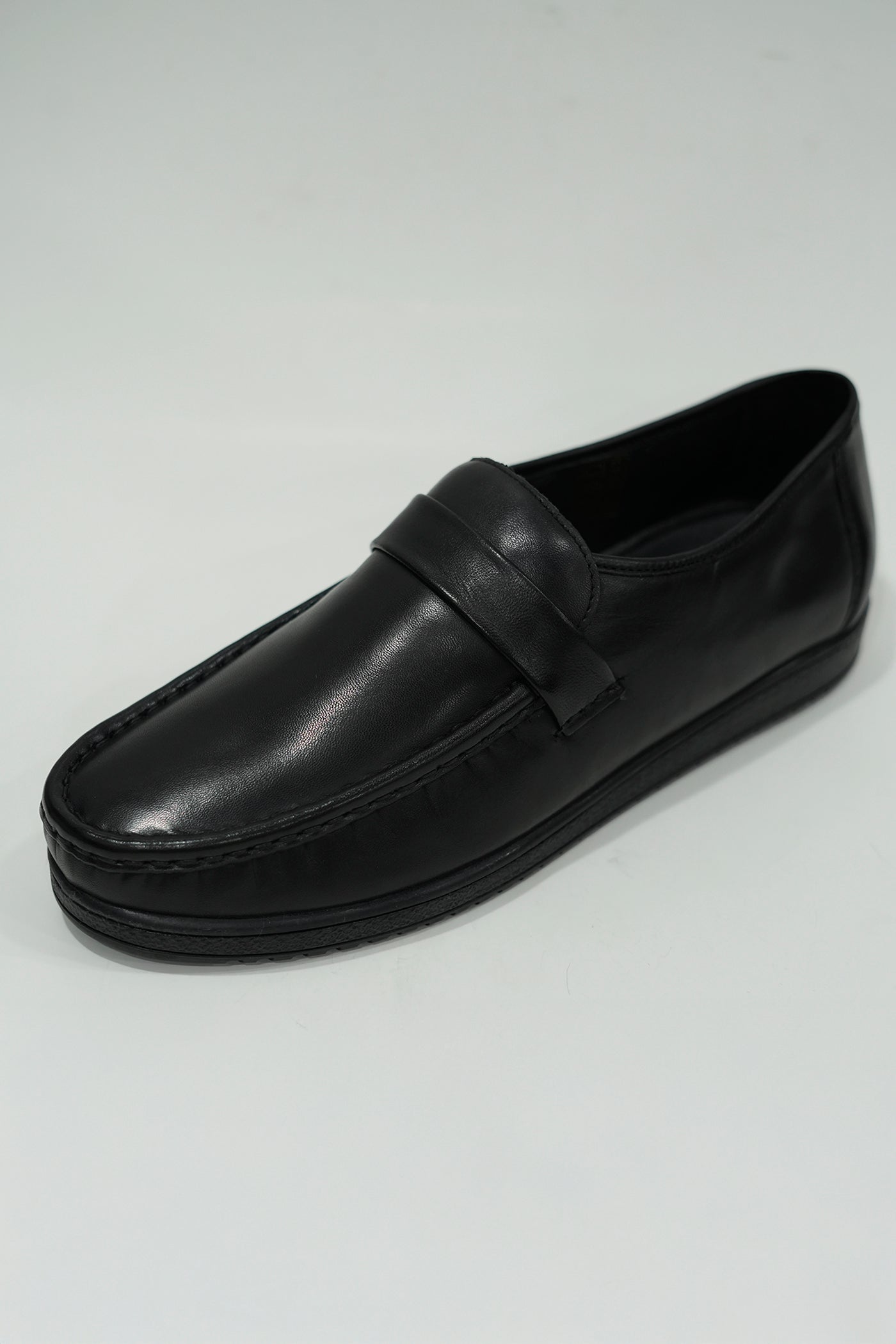 CLASSIC PENNY LOAFERS