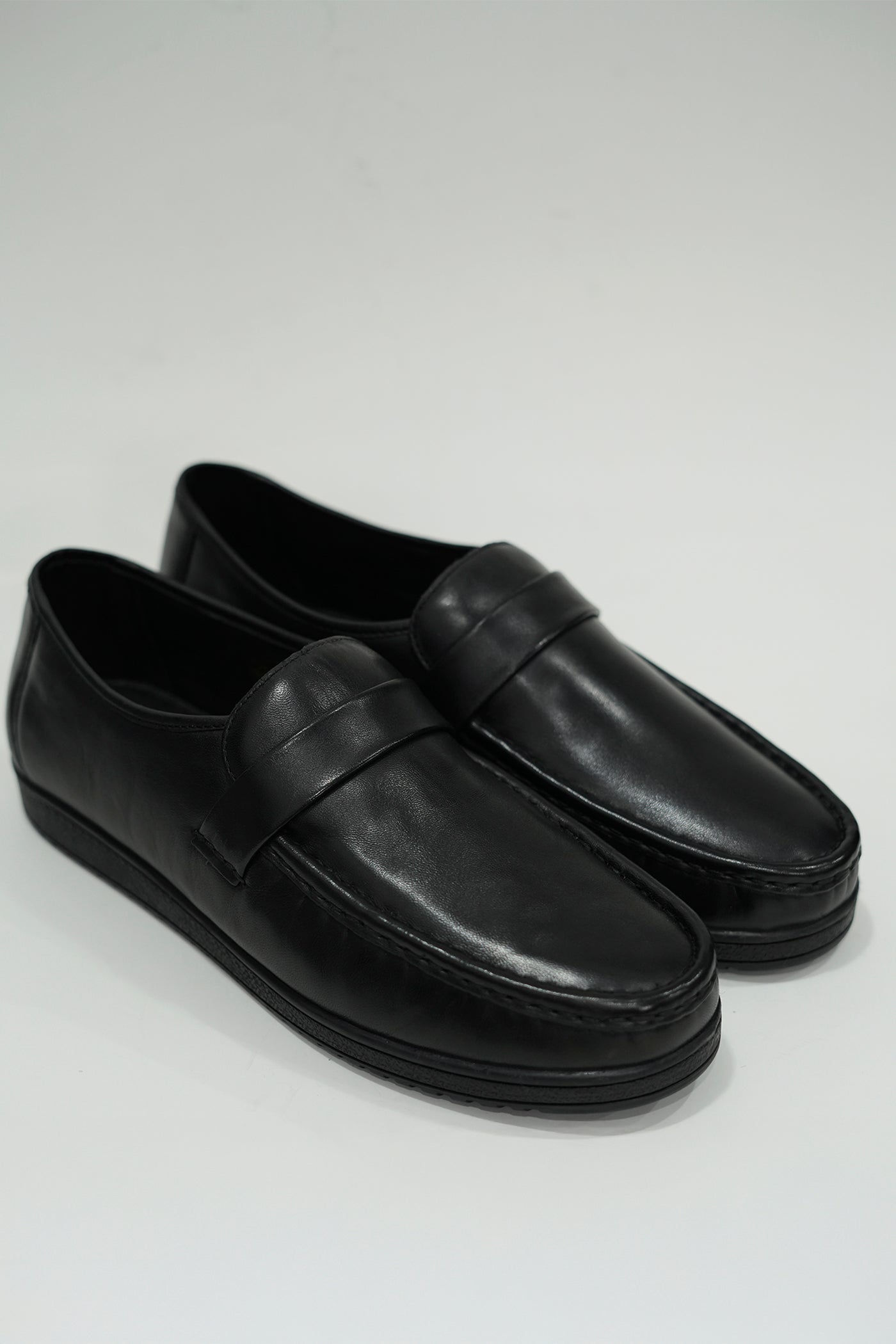 CLASSIC PENNY LOAFERS