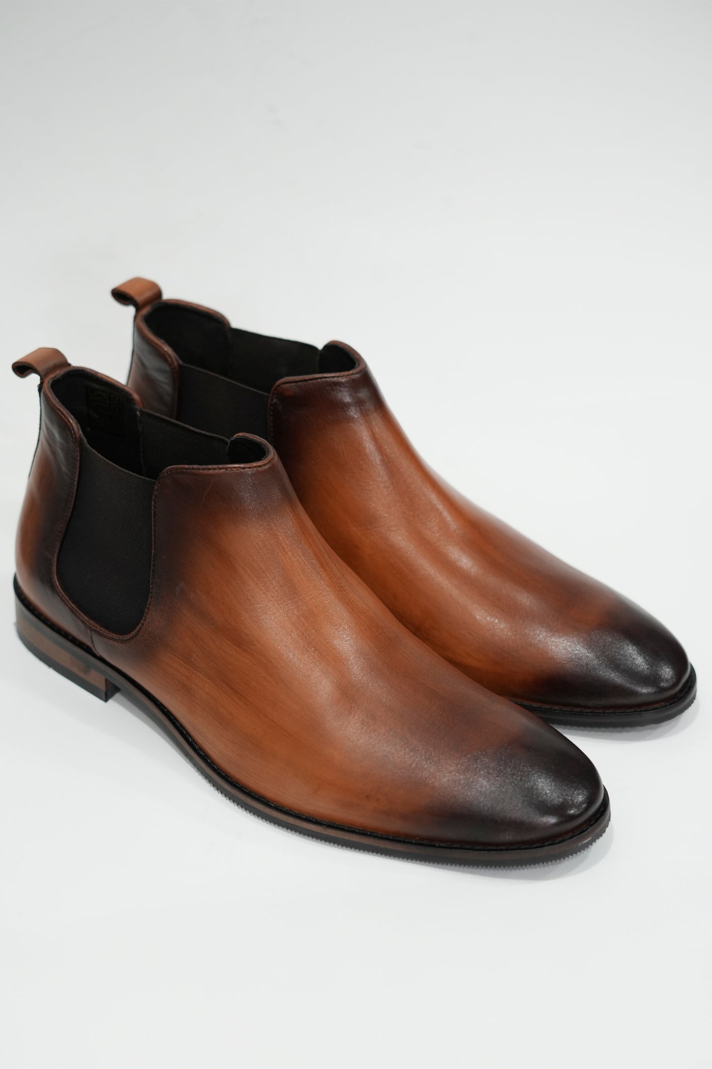 TAN CHELSEA BOOT