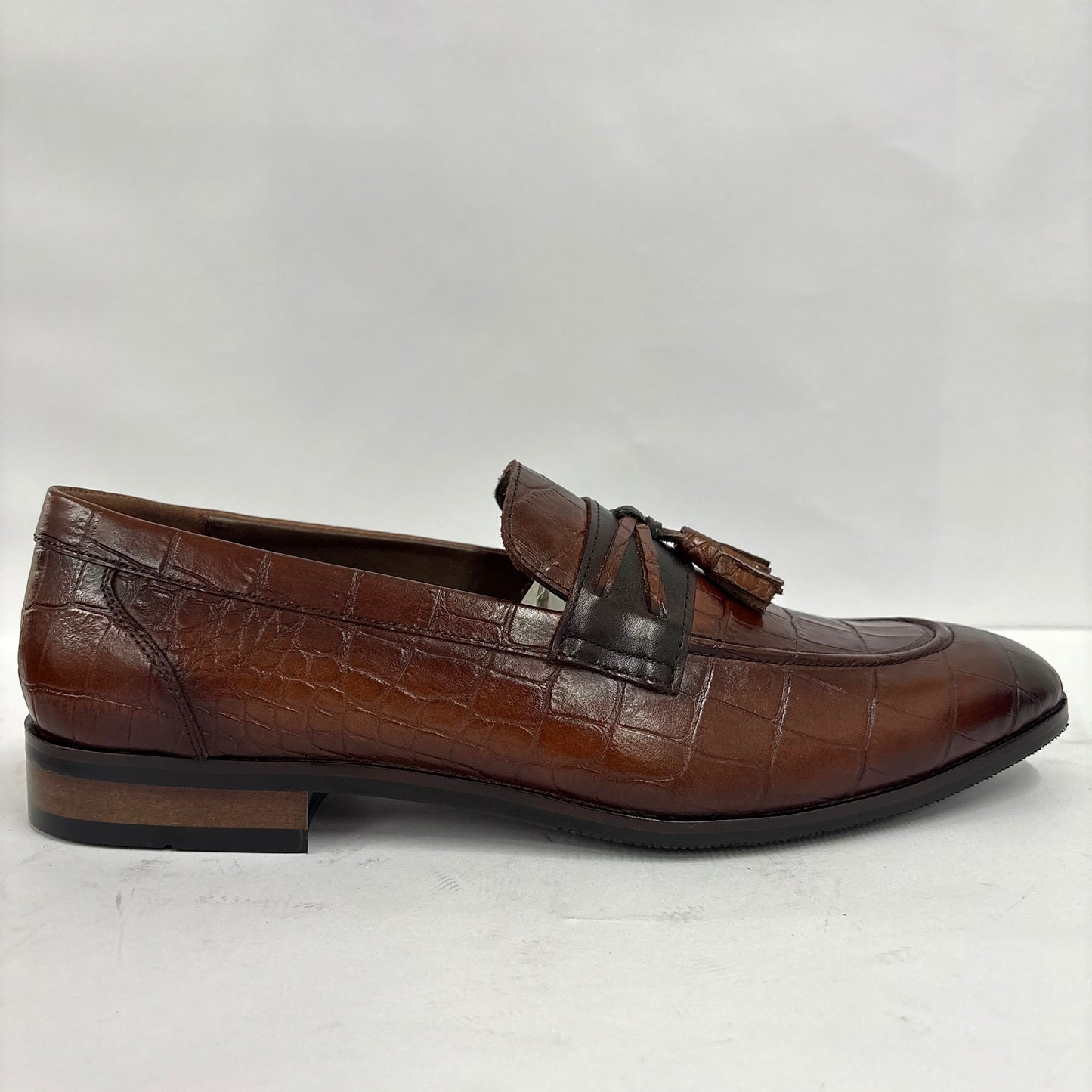 BROWN CROC-TEXTURED TASSEL LOAFERS
