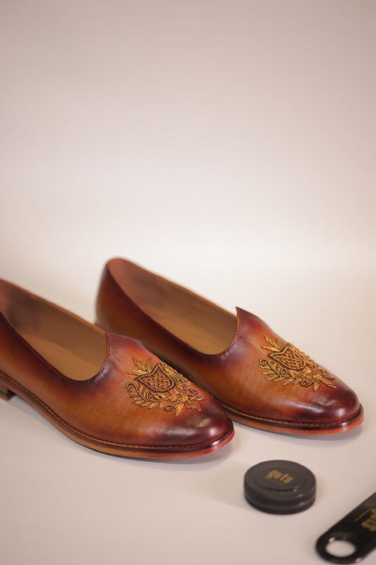 HAND-EMBROIDERED TAN LEATHER JALSA