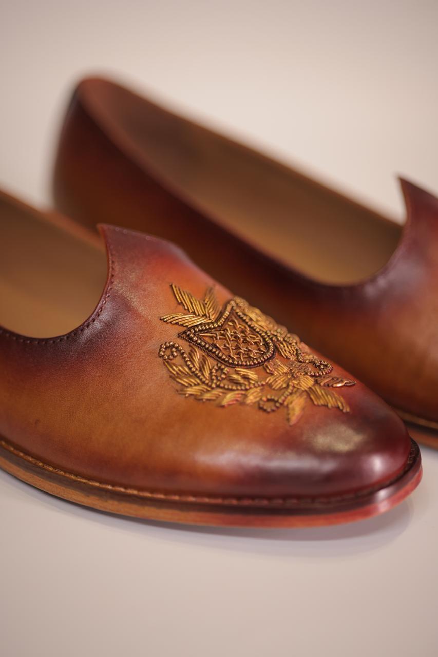 HAND-EMBROIDERED TAN LEATHER JALSA