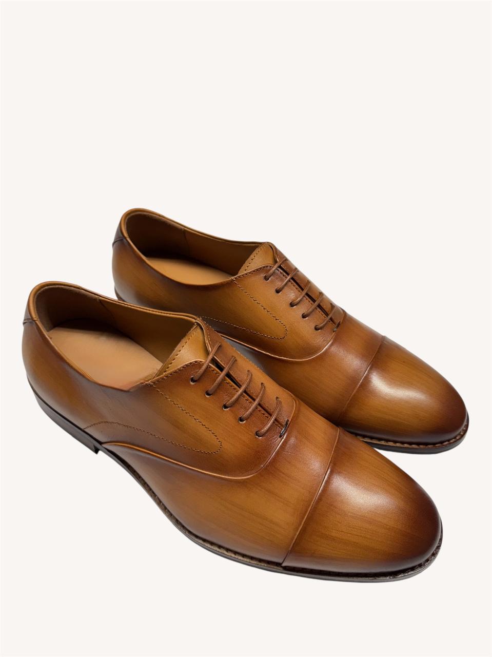 TAN OXFORD CAP TOE SHOES