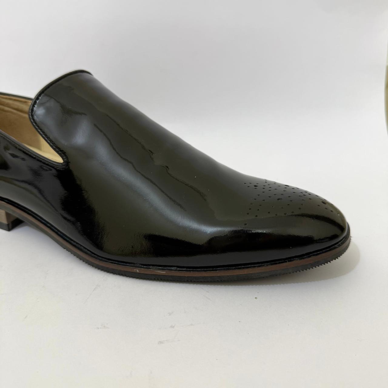BLACK PATENT LEATHER SLIP-ON LOAFERS