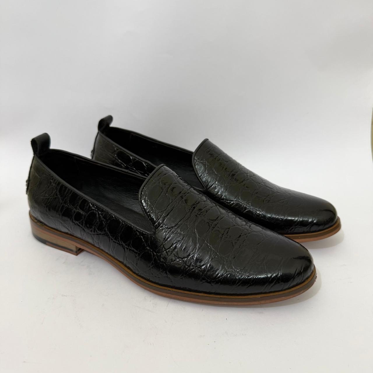 BLACK CROC-EMBOSSED LOAFERS