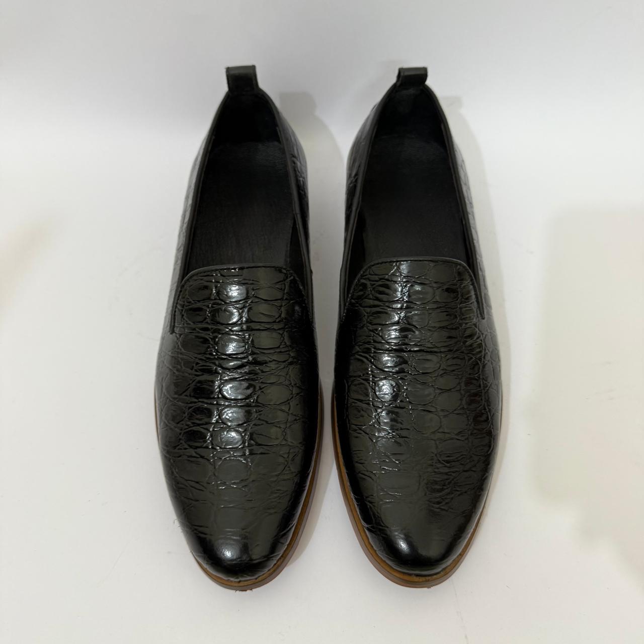 BLACK CROC-EMBOSSED LOAFERS