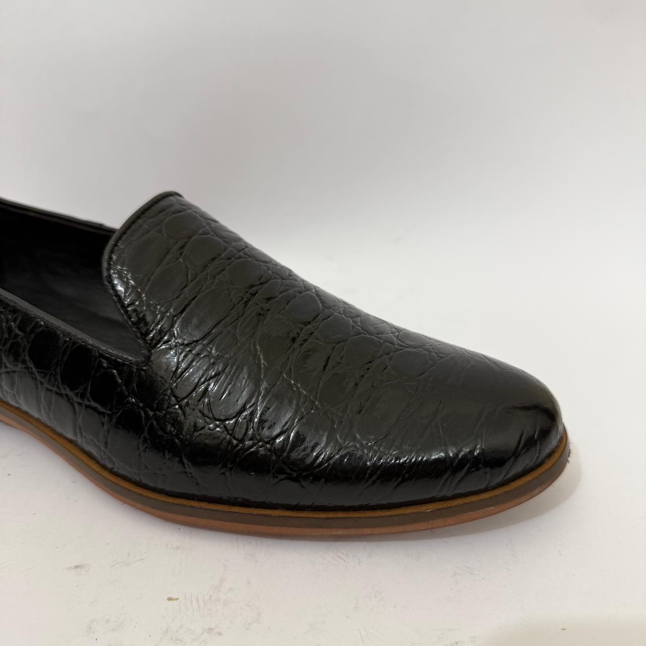 BLACK CROC-EMBOSSED LOAFERS