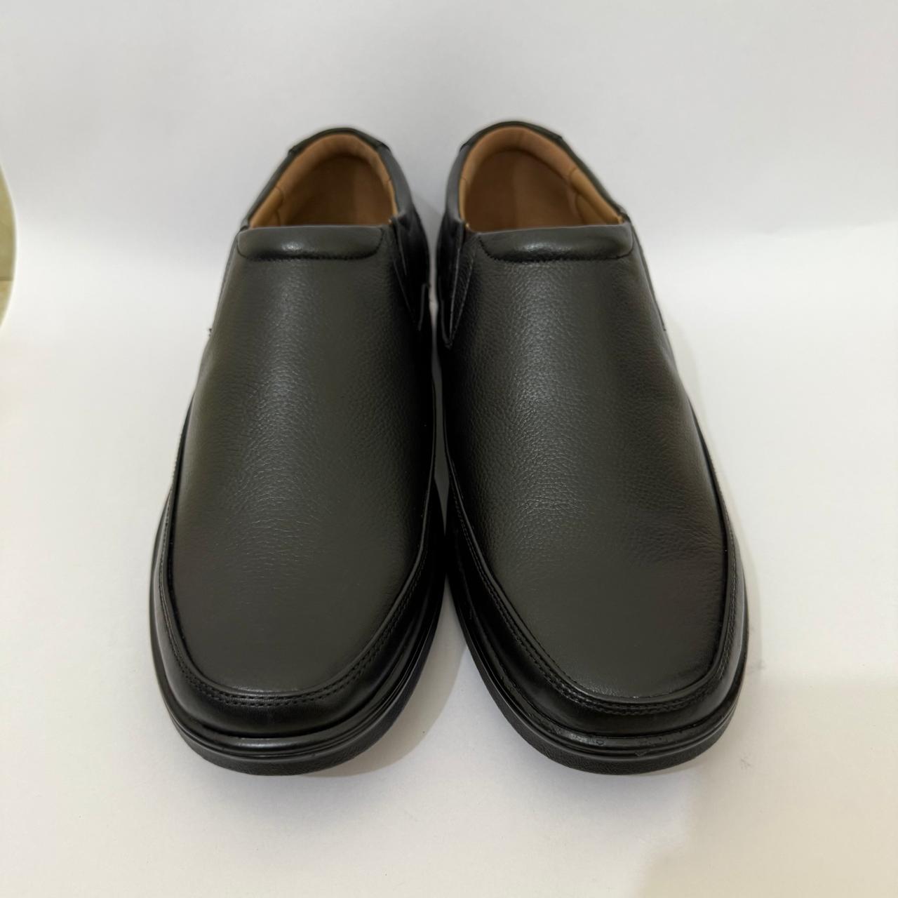 CLASSIC BLACK COMFORT SLIP-ON