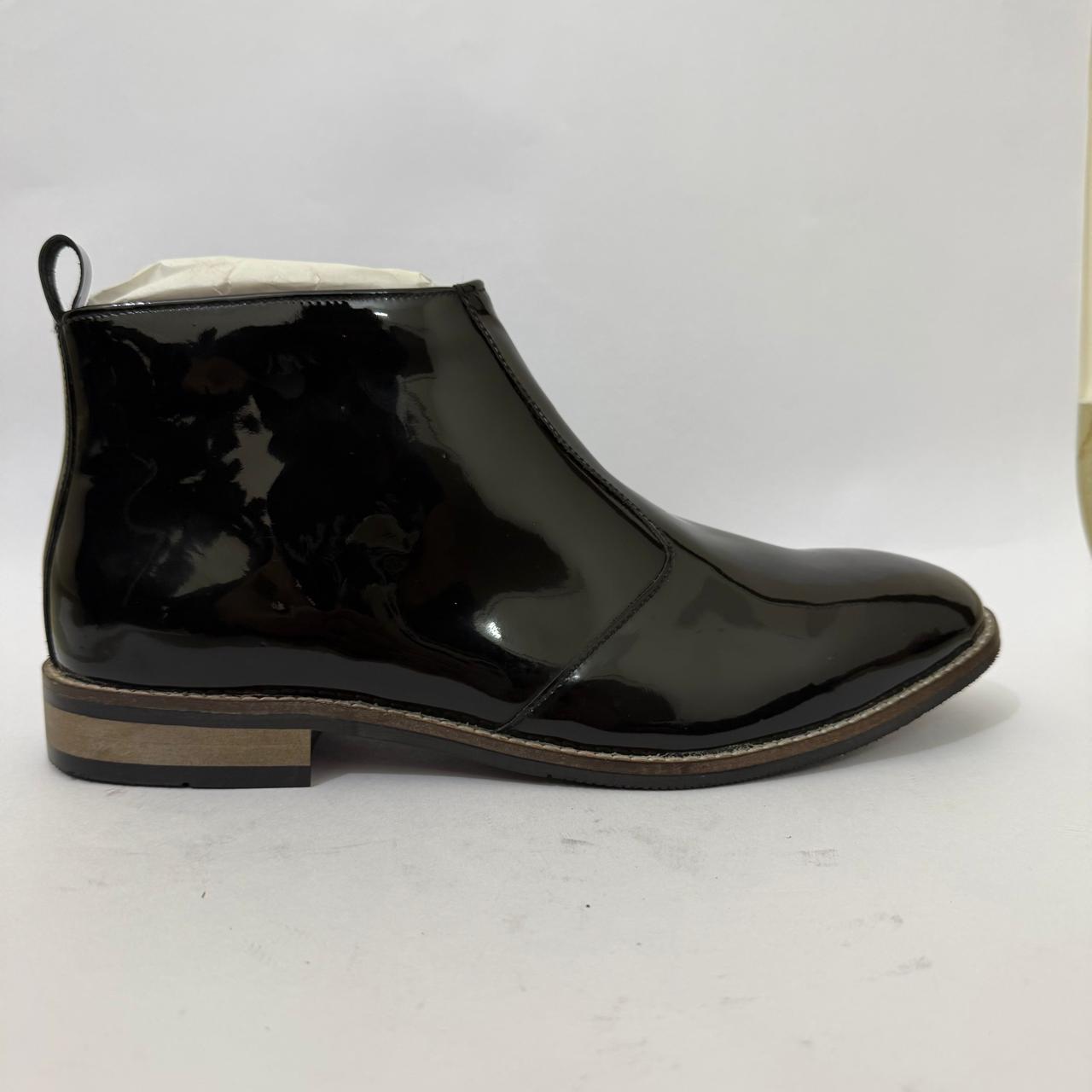 CLASSIC BLACK PATENT LEATHER CHELSEA BOOTS