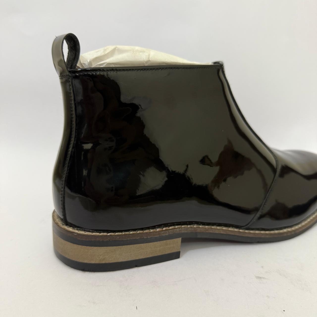 CLASSIC BLACK PATENT LEATHER CHELSEA BOOTS