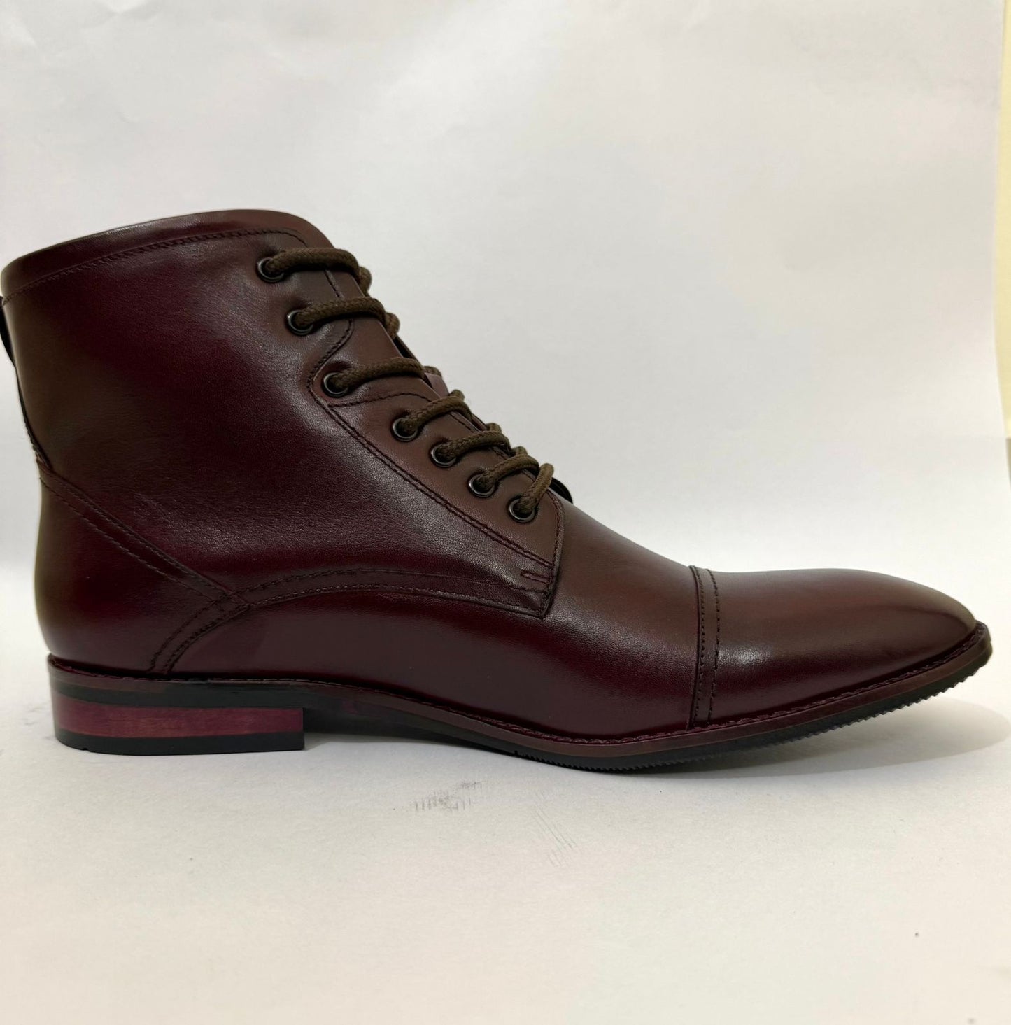 BURGUNDY LACE-UP BOOTS