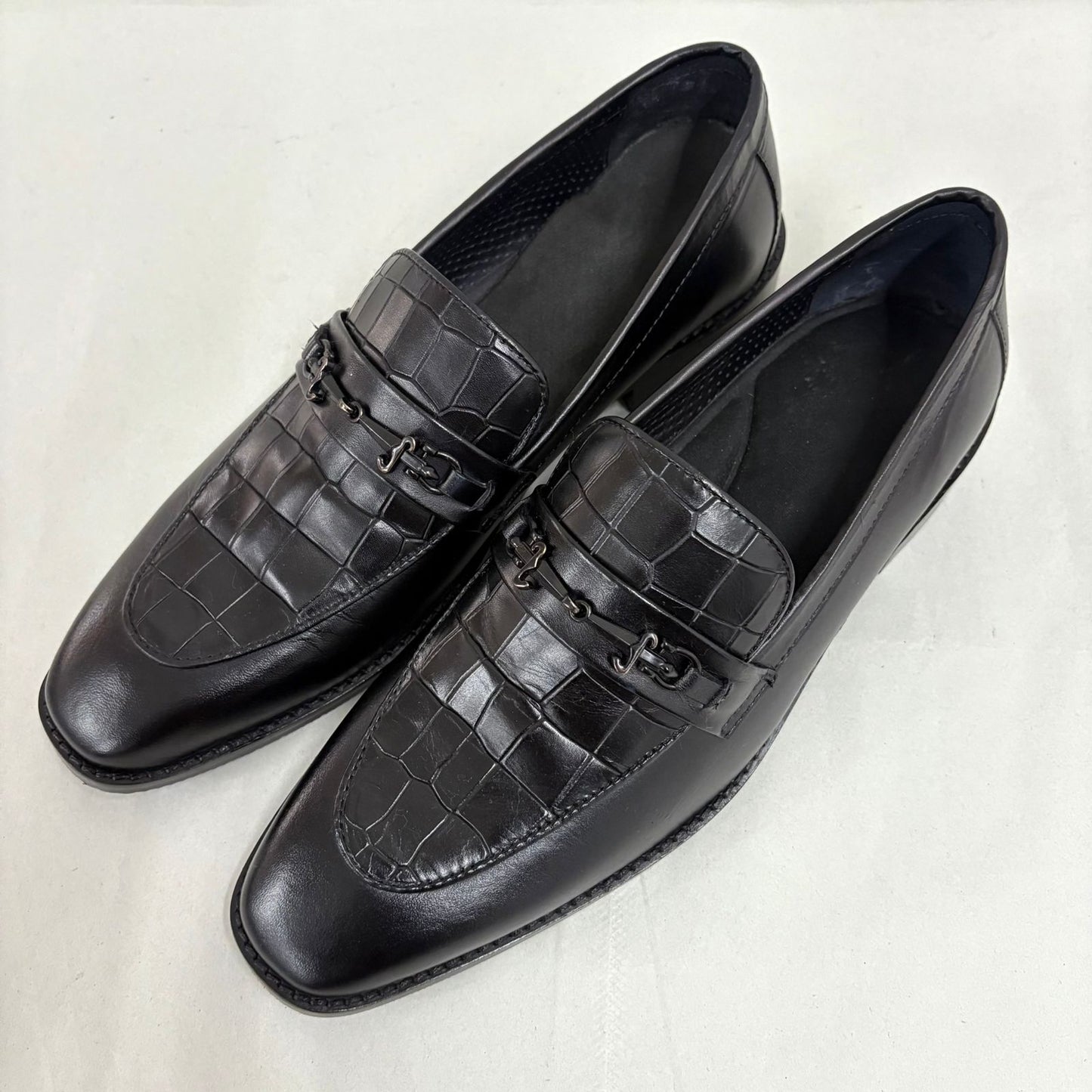 CLASSIC BLACK CROC LOAFERS