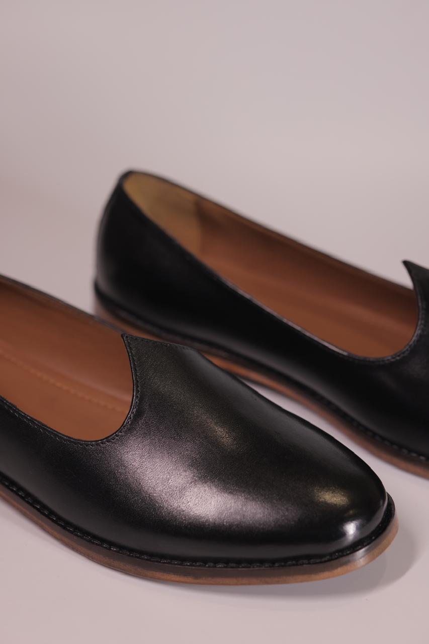 PLAIN  BLACK LEATHER JALSA
