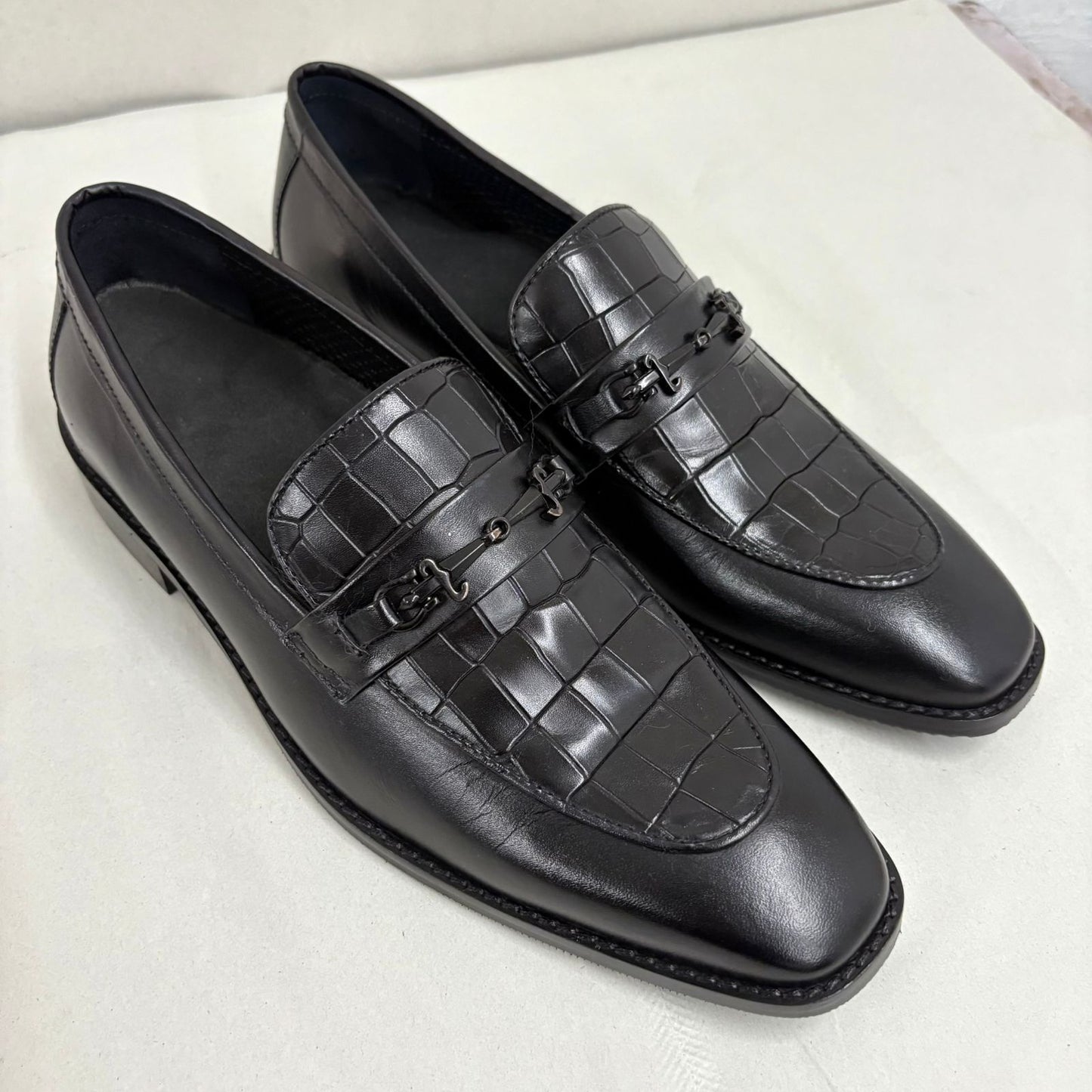 CLASSIC BLACK CROC LOAFERS
